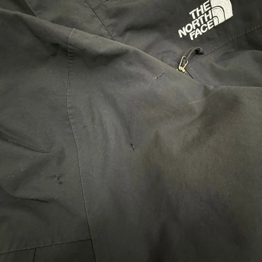 The North Face Quest Rain Wind Black Jacket Adjustable Zip Up Men’s US Size L